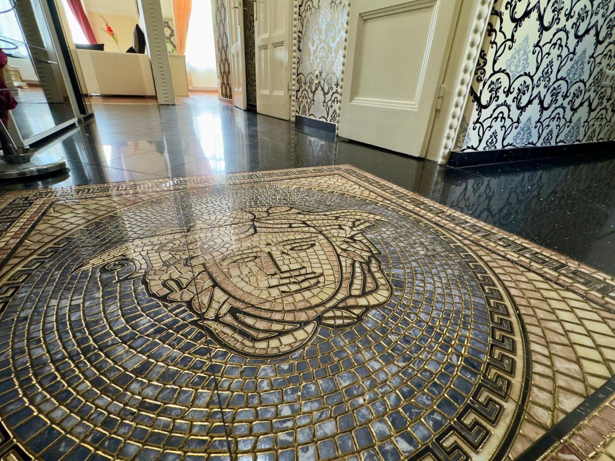 Versace Luxury Appartement Budapest