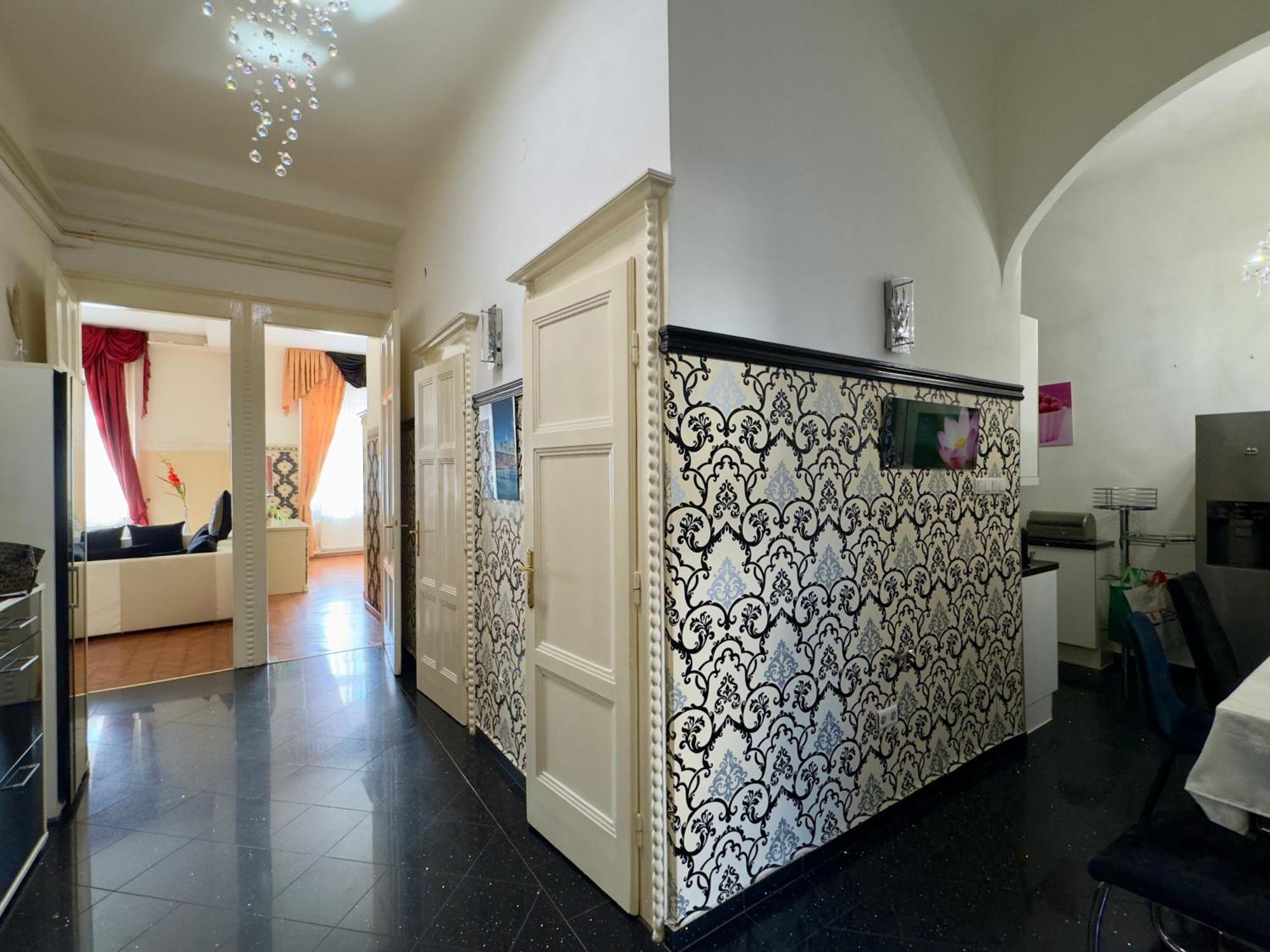 Versace Luxury * Budapest
